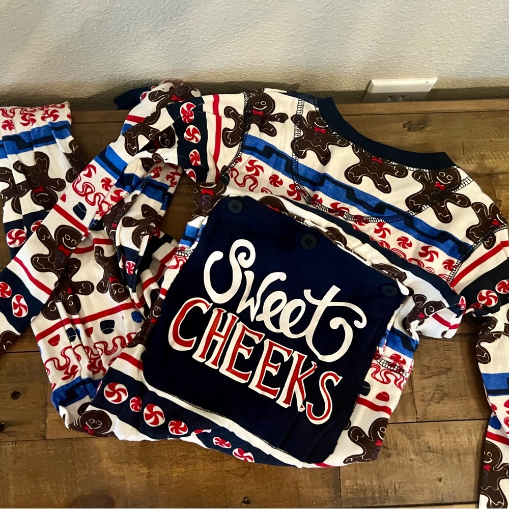 Sweet Cheeks Gingerbread Pajama Set - Picture 9 of 13